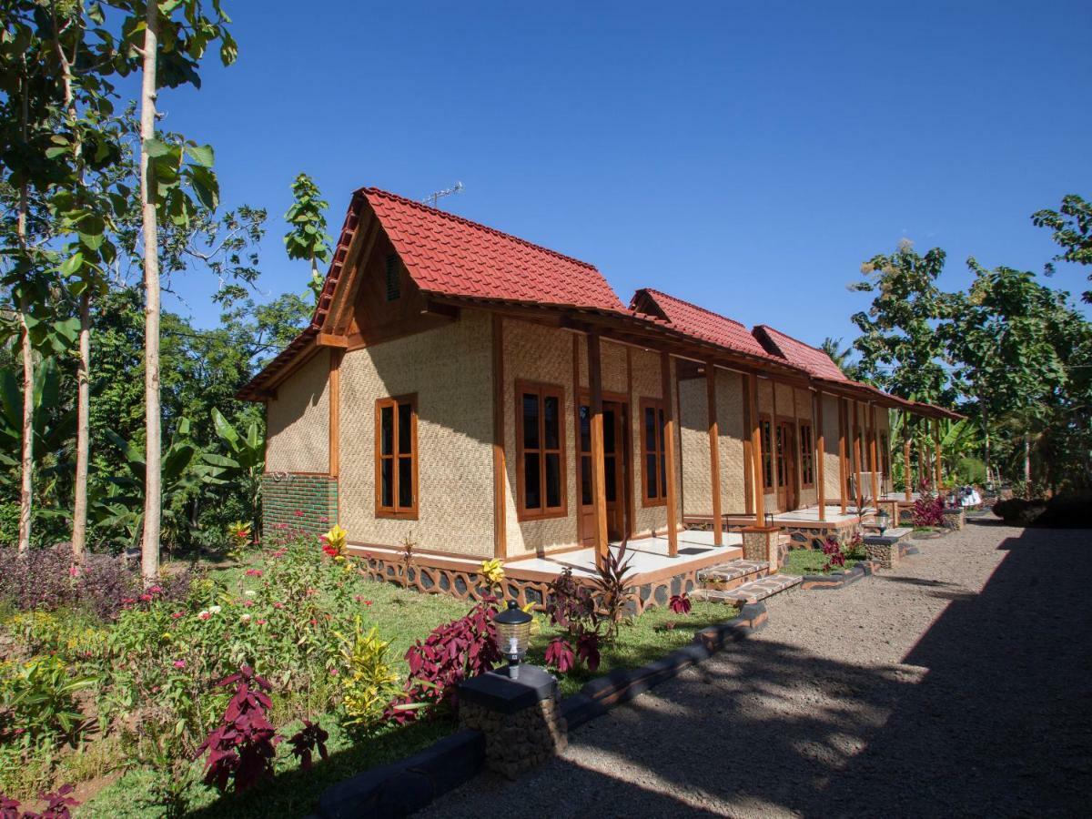 Reddoorz Near Banyuwangi Kota Train Station Hotel Exterior photo